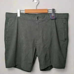 NWT GOODMAN short dark green color size XL  value of 98$+tx